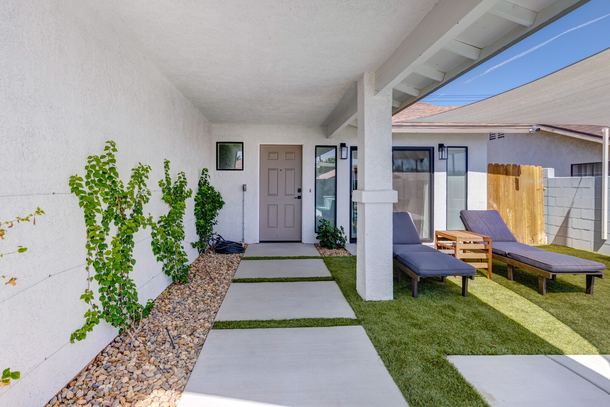 Building Photo - 52175 Avenida Ramirez