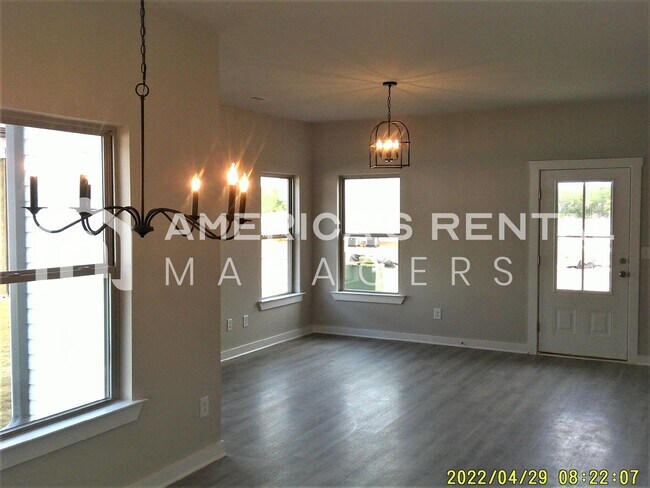 Building Photo - Spacious Home for Rent in Meridianville, AL... Available to View Now!!!