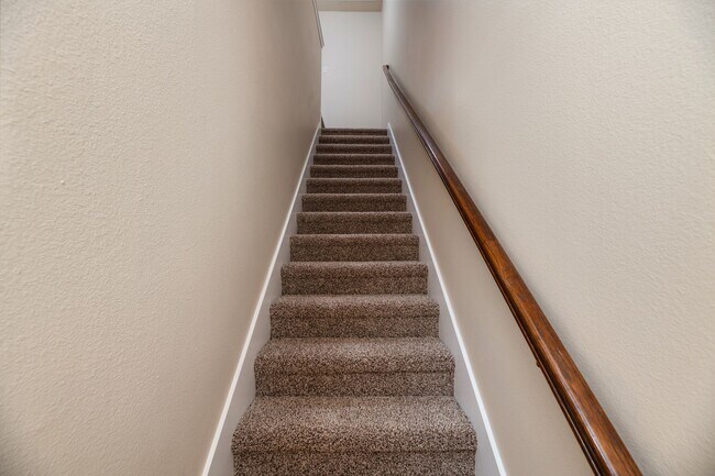 Building Photo - Beautiful 3 Bedroom Townhome located in Lavon,Texas!