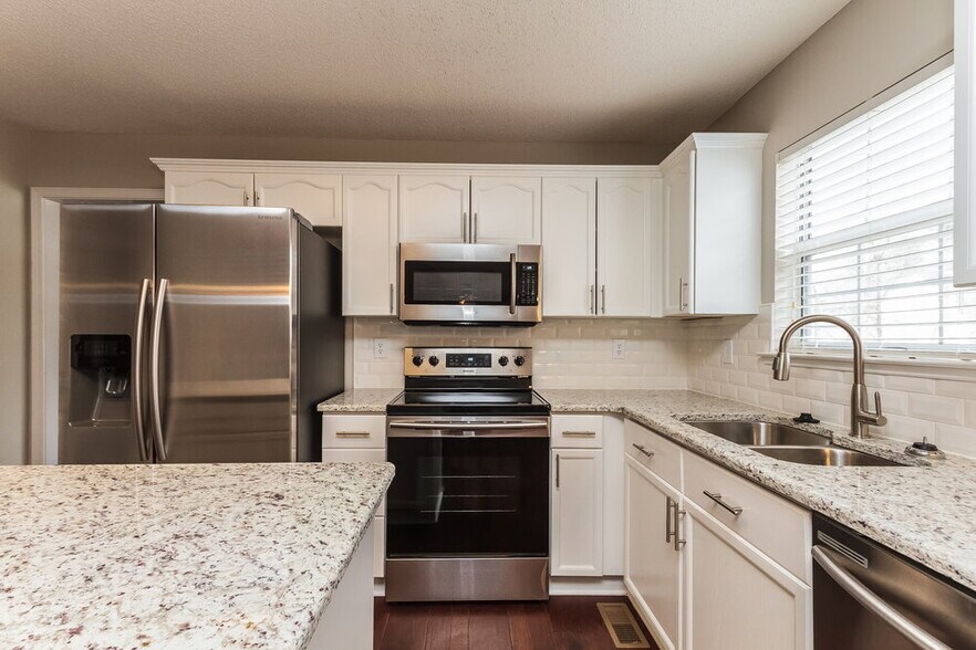 Building Photo - 7409 Derby Meadows Ct