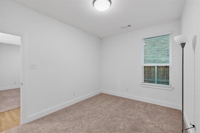 Building Photo - 1232 Newport St