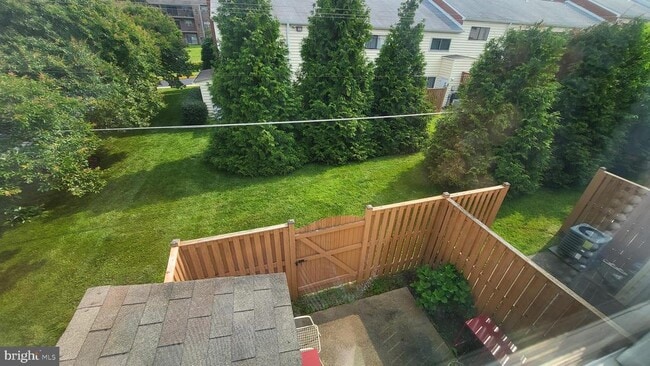 Building Photo - 11150 Rock Garden Dr