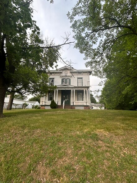 Primary Photo - 1530 Pennington Rd