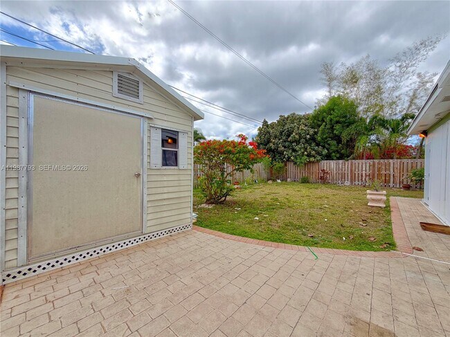 Building Photo - 11730 NW 33rd St