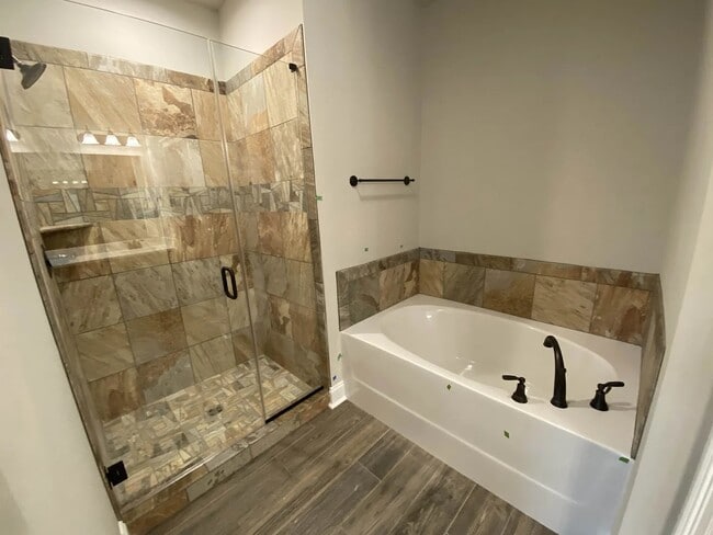 Building Photo - 30678 Drayton Ct