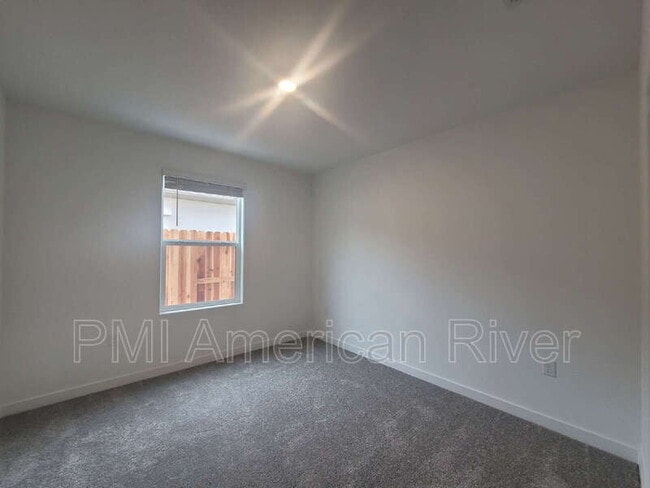 Building Photo - 7433 Penfield Dr