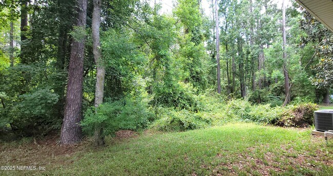 Building Photo - 12196 Nettlecreek Dr
