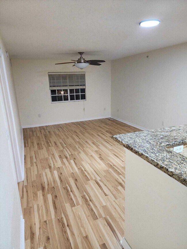 Building Photo - 6777 Heritage Grande