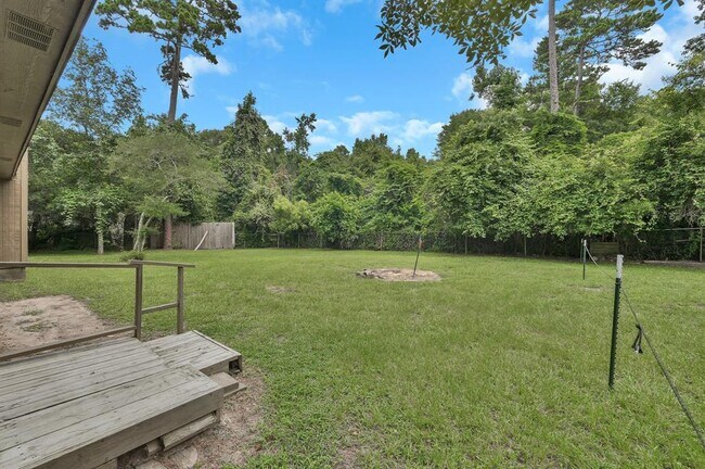 Building Photo - 5928 Sinclair Dr