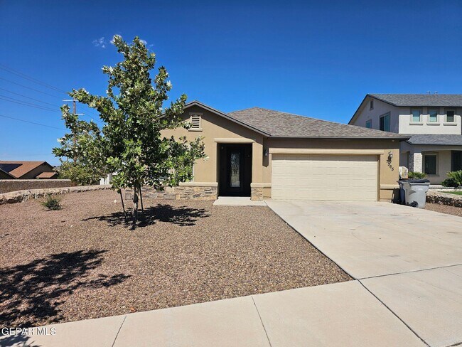 Building Photo - 7565 Wolf Creek Dr