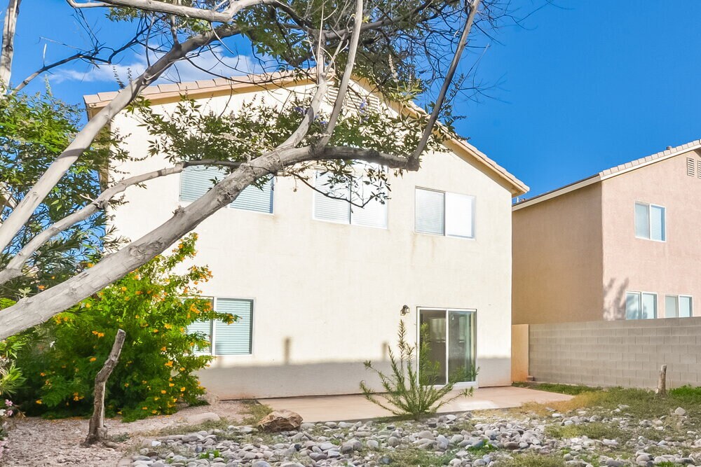 Building Photo - 7243 Twin Maples Ct