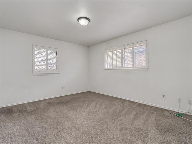 Building Photo - 9922 Hickory Crossing