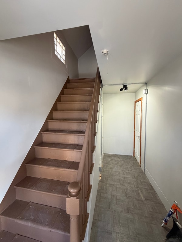 Building Photo - 19 Russell St