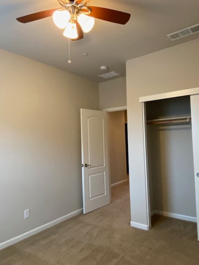 Building Photo - Immaculate Rocklin home- Available 4/15