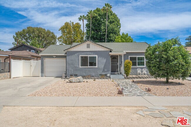 Building Photo - 7044 Garden Grove Ave