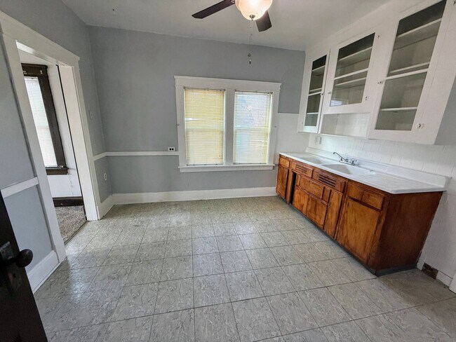 Building Photo - Schonfeld Holdings, LLC (951 Royal Rd.)