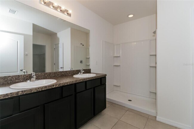 Building Photo - 14614 Potterton Cir