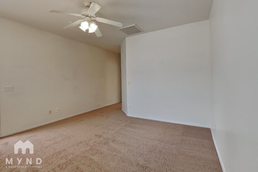 Building Photo - 9928 W Marguerite Ave
