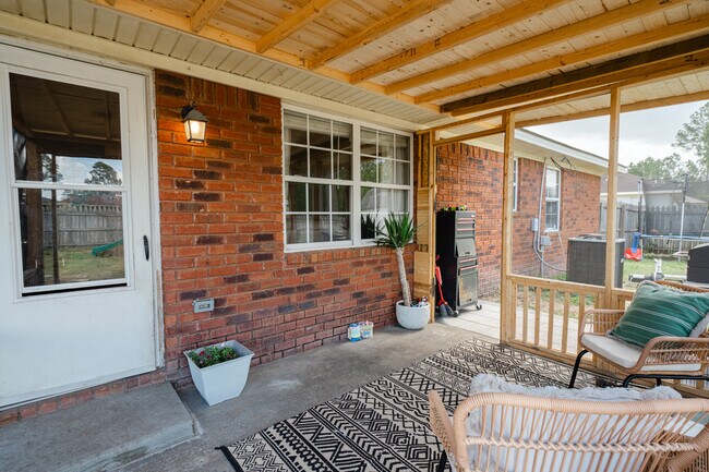 Building Photo - 2007 Ossabaw Dr