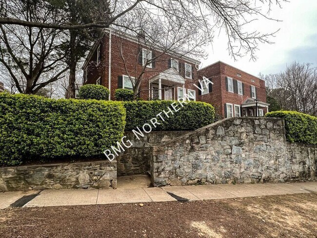 Building Photo - 4840 S 28th St