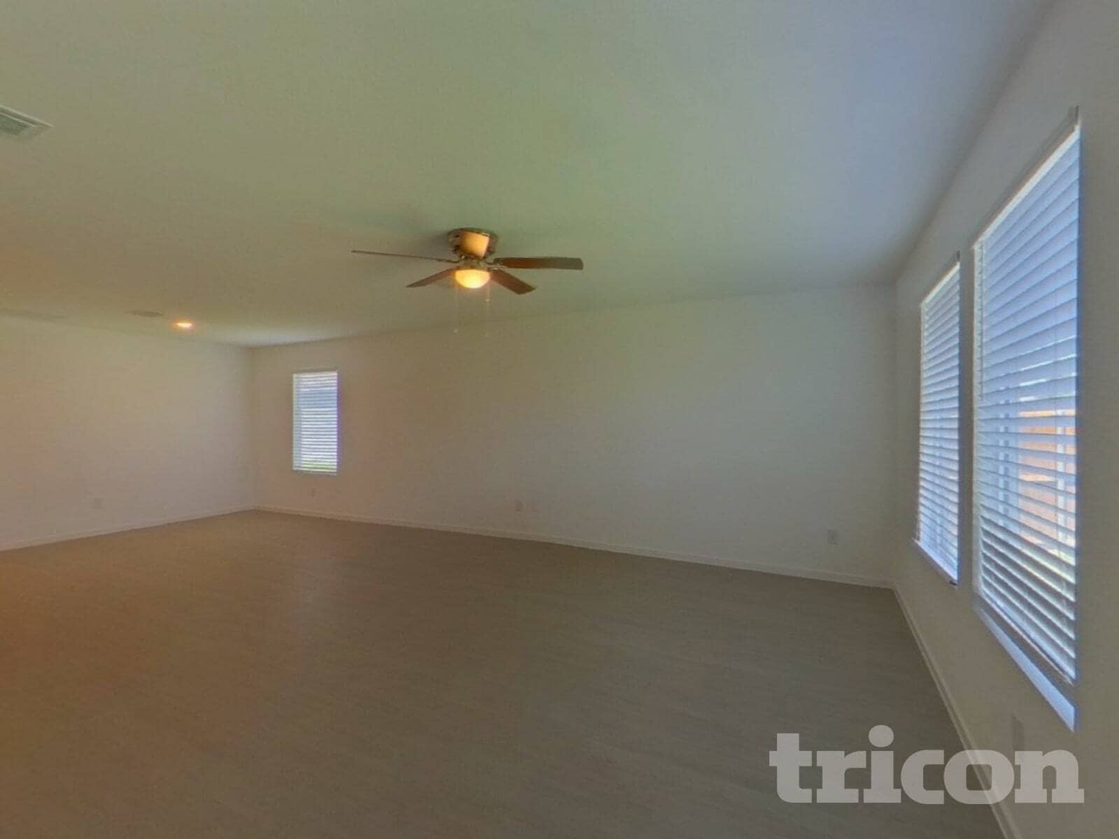 Building Photo - 1632 Baugh St