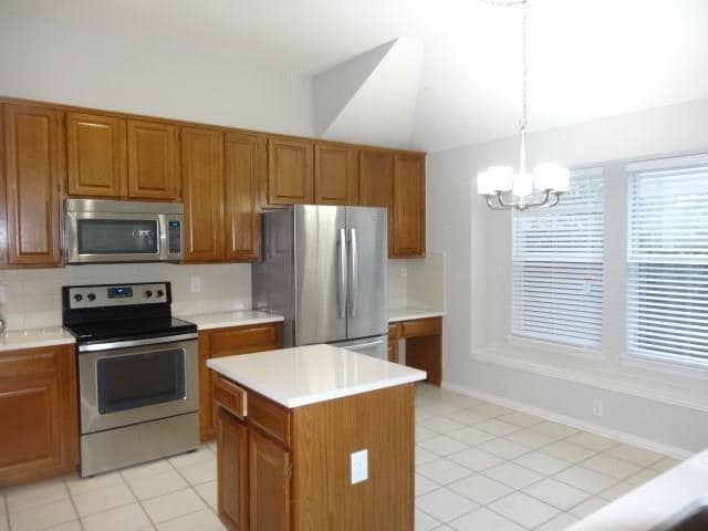Building Photo - 618 Rivercove Dr