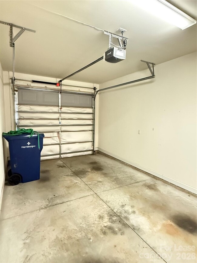 Building Photo - 5675 Stafford Rd