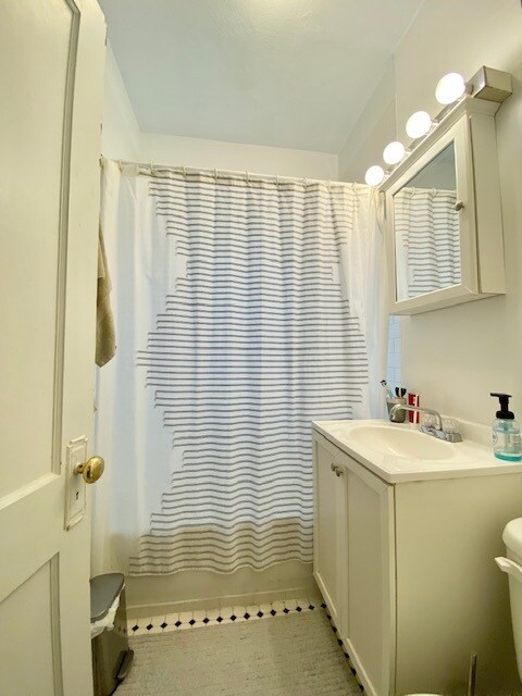 Building Photo - 15 Colborne Rd