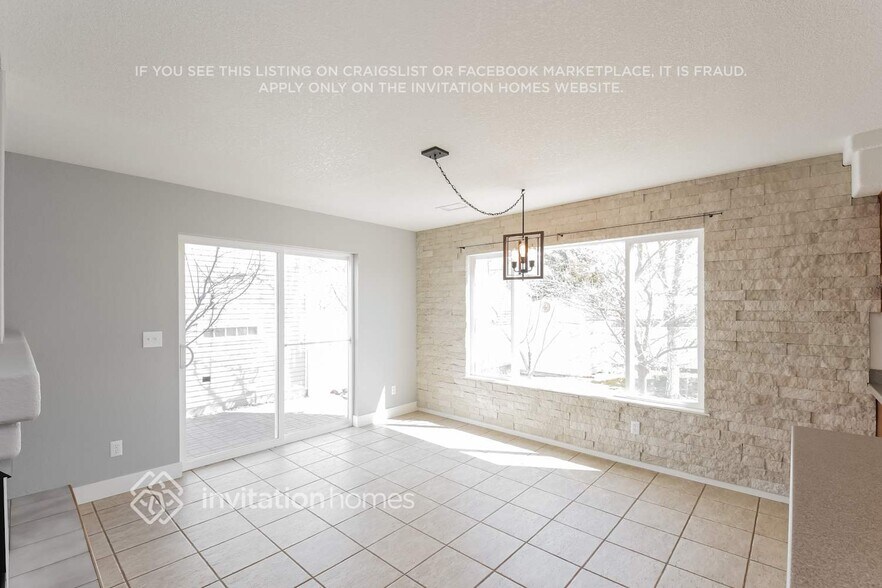 Building Photo - 4820 Flanders Way