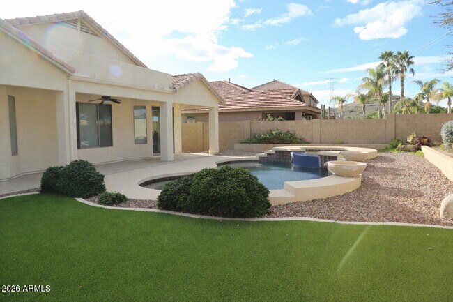 Building Photo - 6008 W Questa Dr