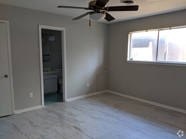 Building Photo - 5478 Birdwood Rd