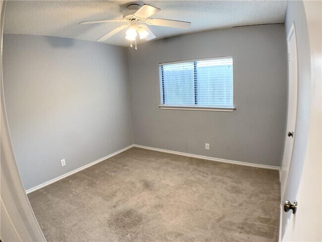 Building Photo - 3112 Settlement Dr