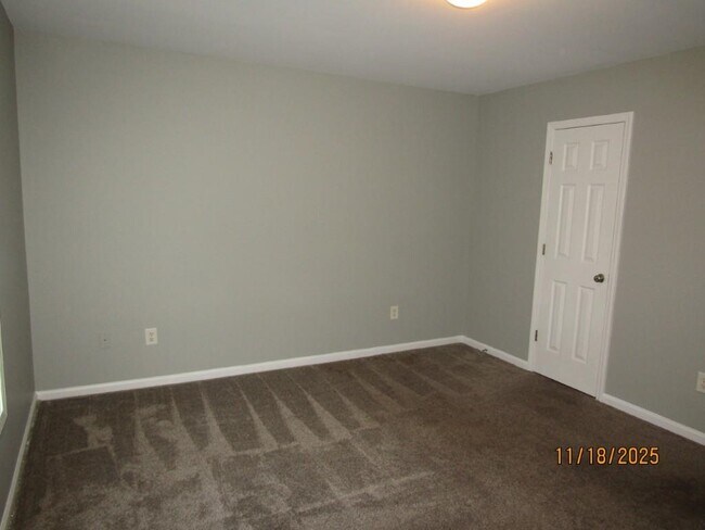 Building Photo - 4128 Horseshoe Rd N