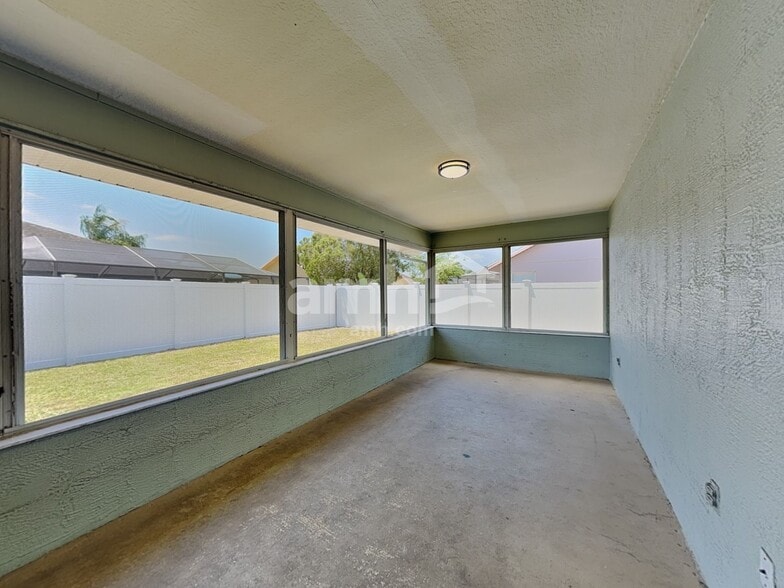 Building Photo - 8850 Napa Loop