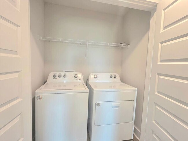 Building Photo - 4167 Pendragon Cir