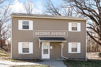 Building Photo - 833 Stewart Ave