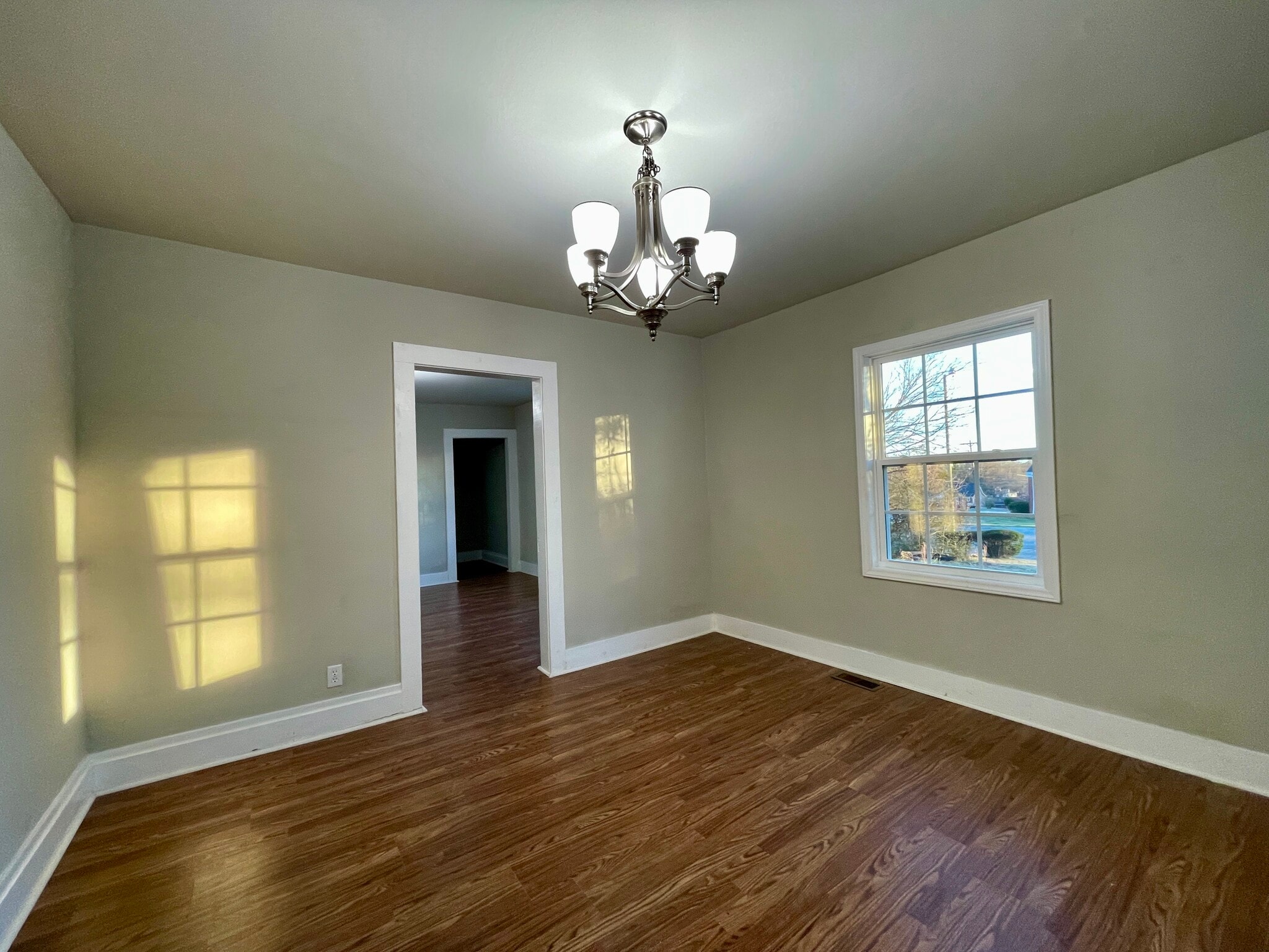 Building Photo - 917 Reid St