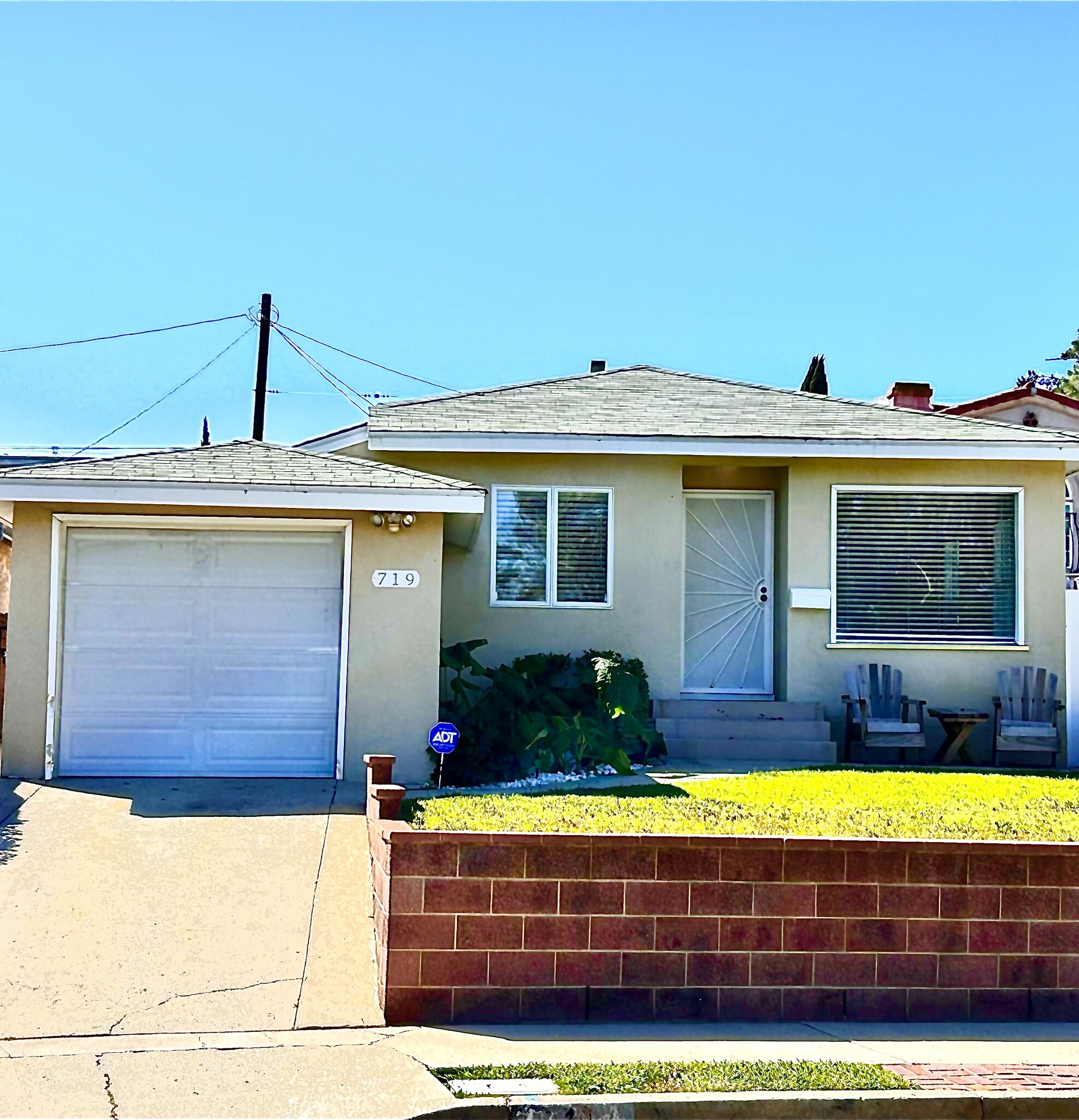 Building Photo - 719 N Cabrillo Ave