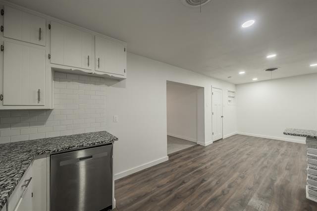 Building Photo - 2021 Glen Haven Dr