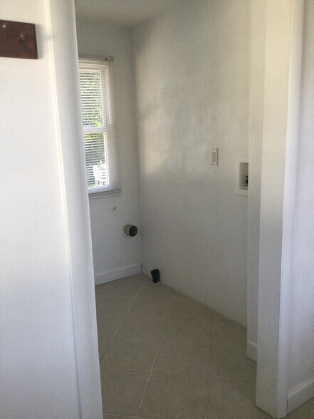 Building Photo - 5305 Pierce Ln