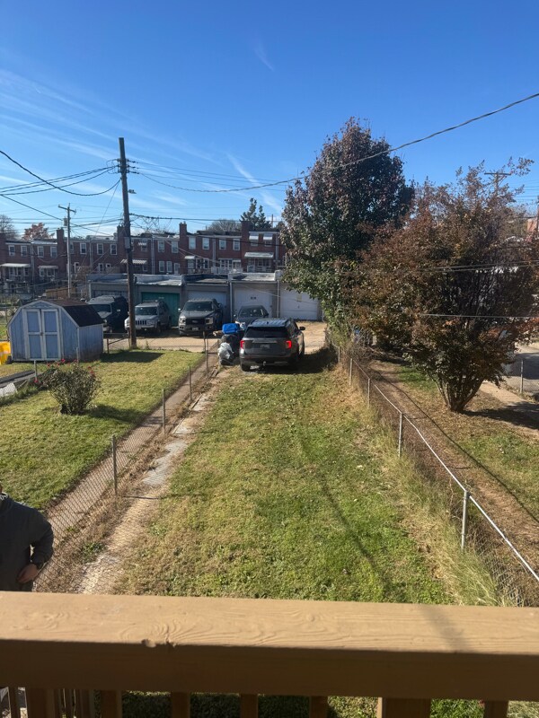 Building Photo - 906 Pine Heights Ave