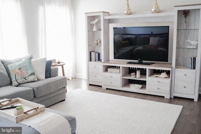 Building Photo - 36046 Auburn Wy