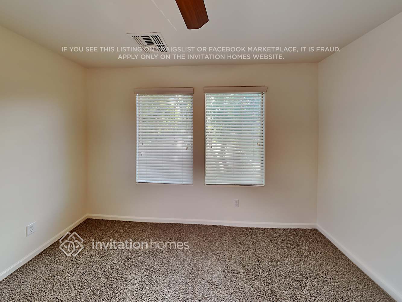 Building Photo - 1383 S Ponderosa Dr