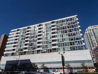 Building Photo - 630 N Franklin St