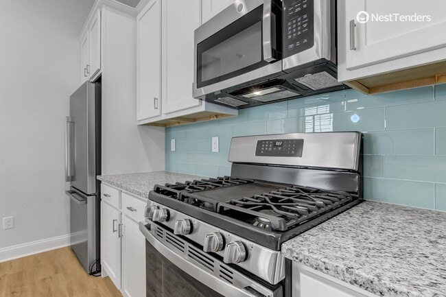 Building Photo - Amelia Island Coastal Charmer!