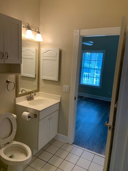 Building Photo - 4815 Orchid Way