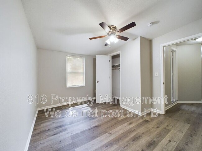 Building Photo - 5015 E 40th St