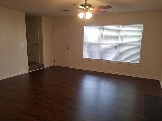 Building Photo - 119 Mount Comet Ct