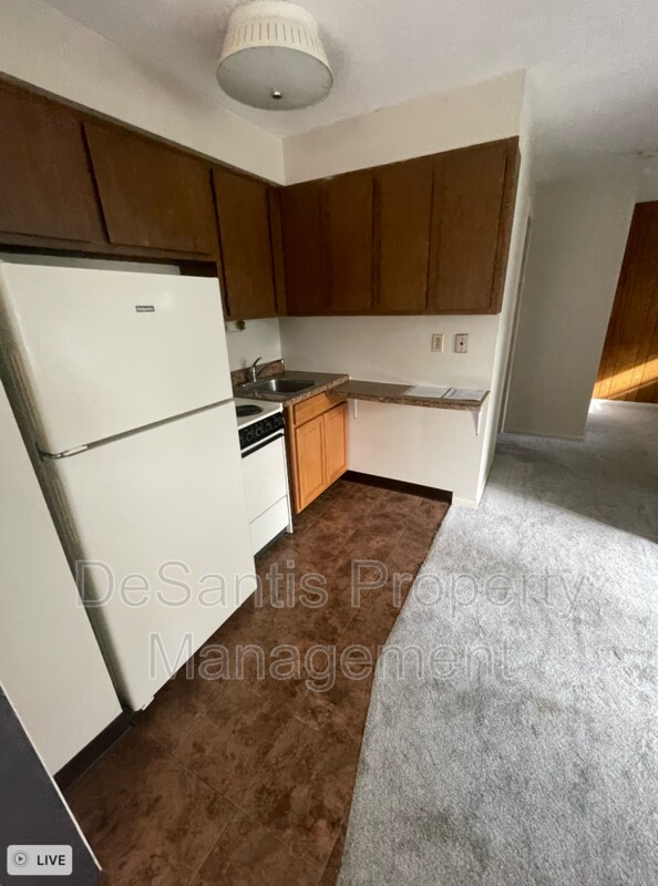 Building Photo - 8 Lunar Ln