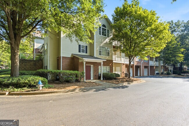 Building Photo - 512 Spring Heights Ln